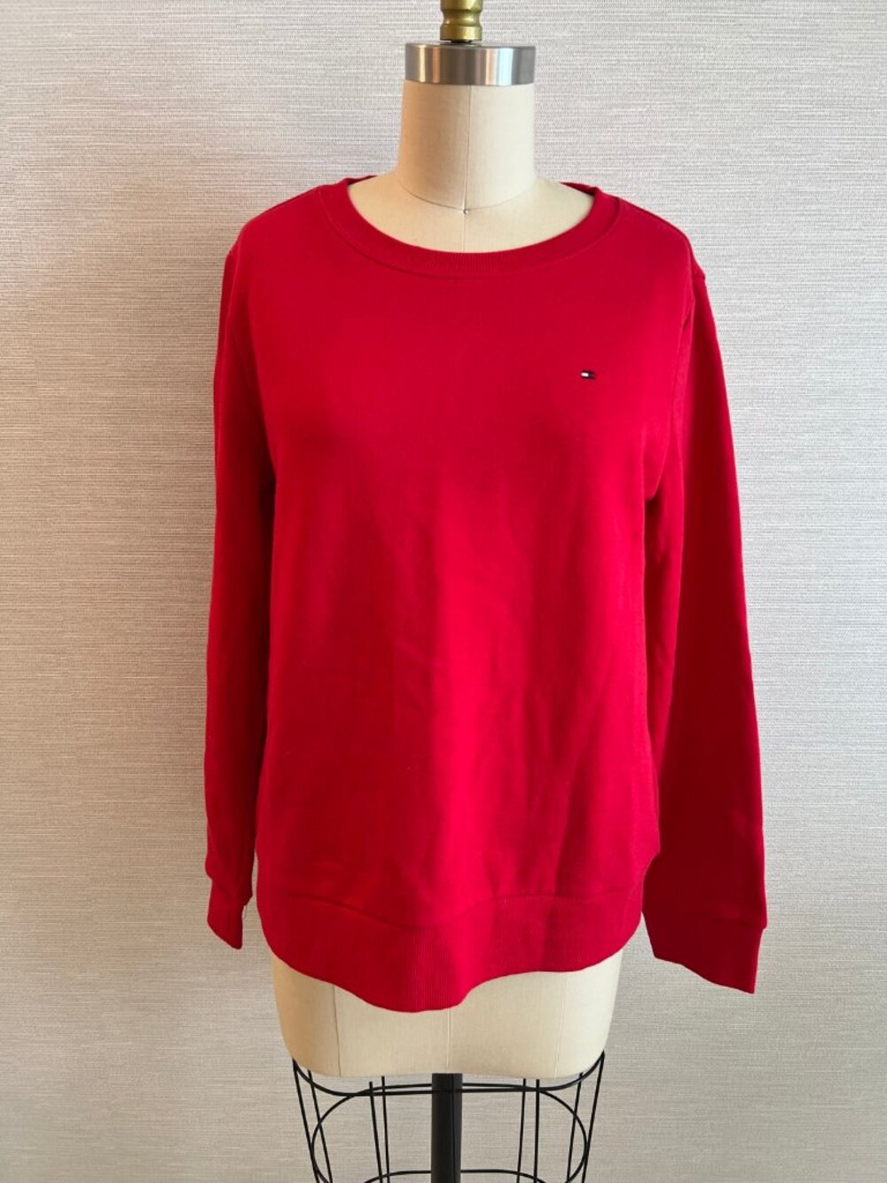 Tommy Hilfiger Red Crewneck Sweatshirt Mini Logo M
